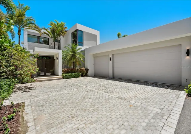 Photo 1 of Single family home for sale at The Enclave 200 Plantation Dr #11, Dorado, PR 00646 | MLS# PR9123551 | Listing updated on 2026-09-26
