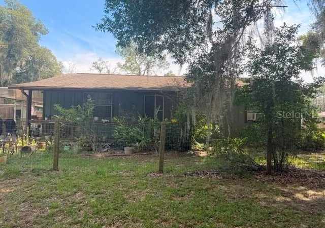 1st image of 40950 W 9th Ave, Umatilla, FL 32784 | MLS# G5116686