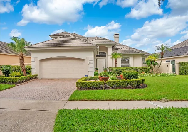 Photo 3 of Single family home for sale at 10925 Woodchase Cir, Orlando, FL 32836 | MLS# O6435104 | Listing updated on 2026-10-14