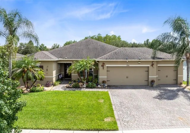 Photo 1 of Single family home for sale at 394 Blue Lake Cir, Kissimmee, FL 34758 | MLS# S5155974 | Listing updated on 2026-08-22