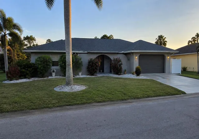 Photo 2 of Single family home for sale at 1840 Flametree Ln, Venice, FL 34293 | MLS# O6435114 | Listing updated on 2026-08-23