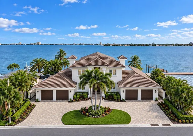 Photo 1 of Single family home for sale at 504 55 Th Ave, St Pete Beach, FL 33706 | MLS# TB8540664 | Listing updated on 2026-10-07