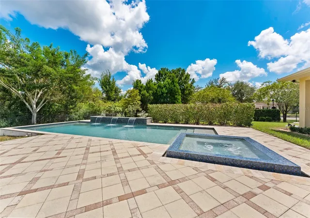 5th image of 17901 Howsmoor Pl, Lutz, FL 33559 | MLS# TB8540668