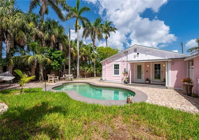 2nd image of 717 W Marion Ave, Punta Gorda, FL 33950 | MLS# C7529793