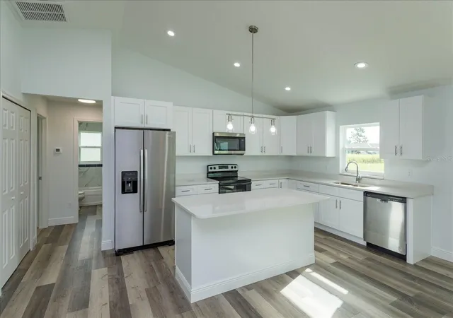 Photo 4 of Single family home for sale at 31 Pine Run Ter, Ocala, FL 34472 | MLS# O6435120 | Listing updated on 2026-09-07