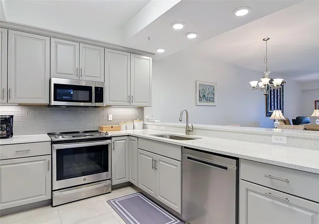 5th image of 2 Riverwalk Dr, New Smyrna Beach, FL 32169
