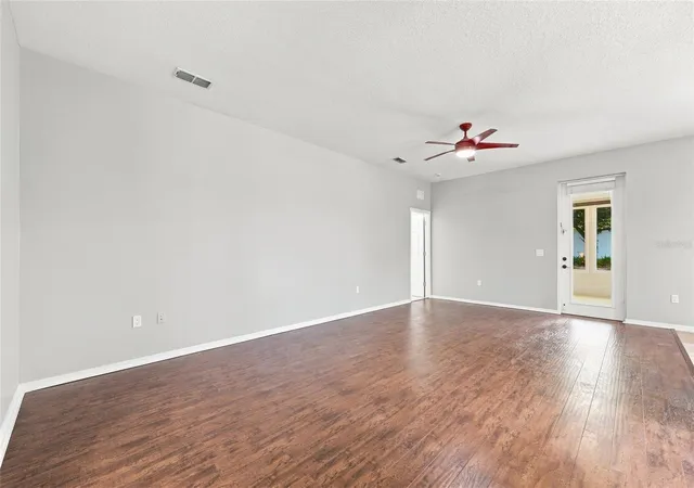 Photo 4 of Single family home for sale at 192 Blackstone Crk Rd, Groveland, FL 34736 | MLS# O6435126 | Listing updated on 2026-09-17