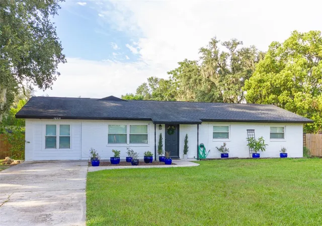 1st image of 12231 Kelly Ln, Thonotosassa, FL 33592 | MLS# TB8540679