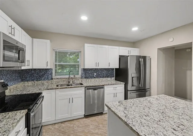 5th image of 1339 E Jackson Ave, Mount Dora, FL 32757 | MLS# O6435132