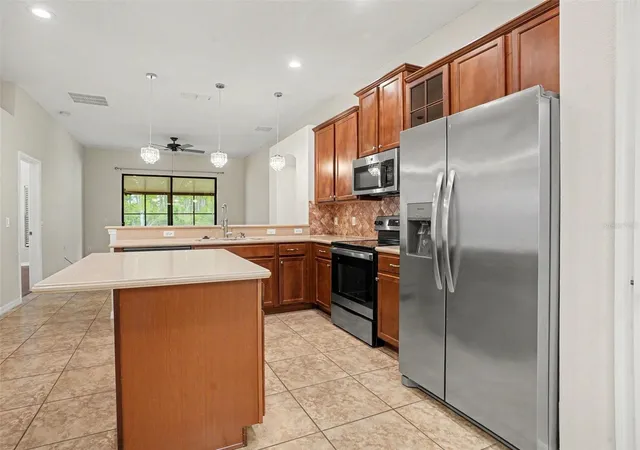 5th image of 2721 Eagle Cliff Dr, Kissimmee, FL 34746 | MLS# O6435133