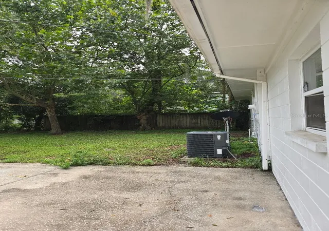 Photo 4 of Sale Pending at 3501 NW 17 Terrace, Gainesville, FL 32605 | MLS# GC542879 | Listing updated on 2026-10-19