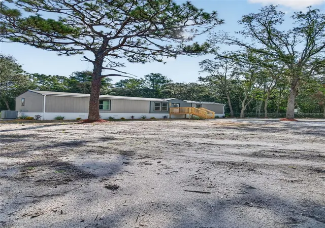 Photo 3 of Manufactured home for sale at 6645 W Erlen Ln, Homosassa, FL 34446 | MLS# TB8540702 | Listing updated on 2026-10-05