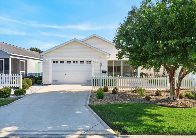 Photo 2 of Single family home for sale at 2207 Jetta Way, The Villages, FL 32162 | MLS# G5116694 | Listing updated on 2026-10-09