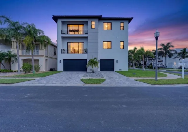 Photo 2 of Single family home for sale at 116 Wimbledon Ct, Redington Shores, FL 33708 | MLS# L4964439 | Listing updated on 2026-10-24