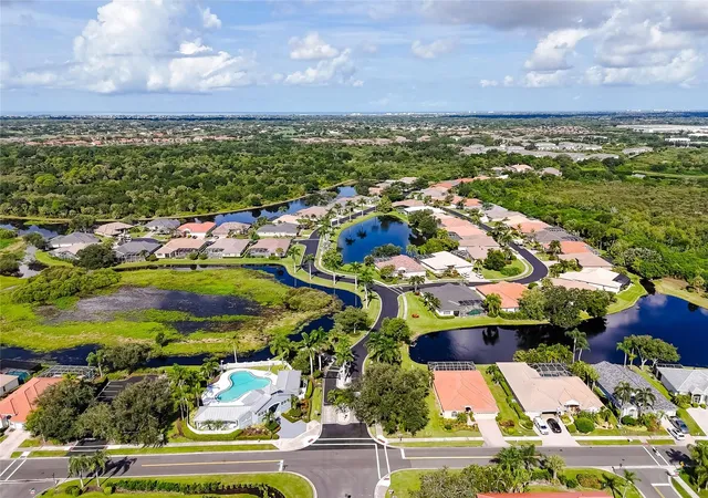 3rd image of 4953 Gardiners Bay Cir, Sarasota, FL 34238 | MLS# A4703529