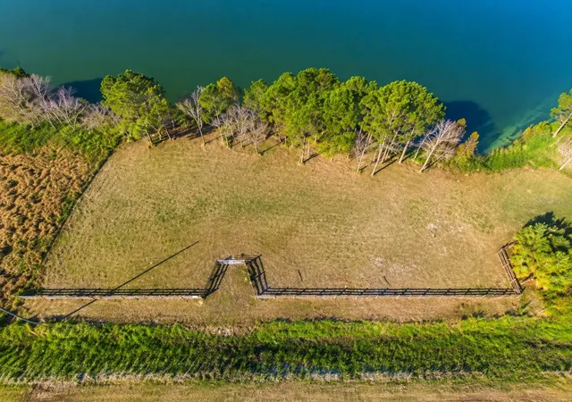 2nd image of 1380 Old Brewster Rd, Fort Meade, FL 33841 | MLS# L4964440
