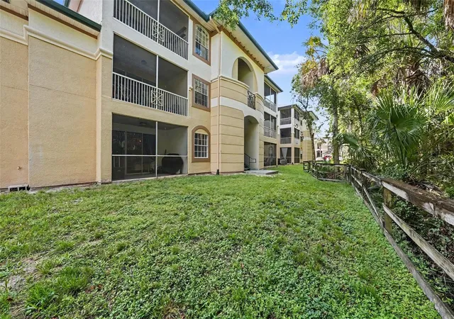 2nd image of 17108 Carrington Park Dr, TAMPA, FL 33647