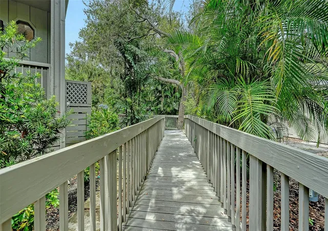 2nd image of 1372 Landings Pt #28, Sarasota, FL 34231 | MLS# A4703532
