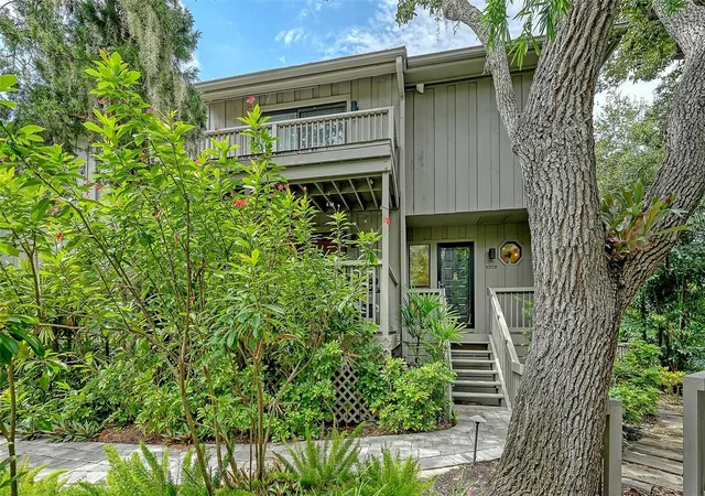 3rd image of 1372 Landings Pt, SARASOTA, FL 34231