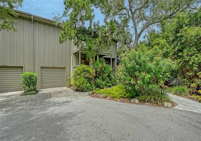 5th image of 1372 Landings Pt, SARASOTA, FL 34231