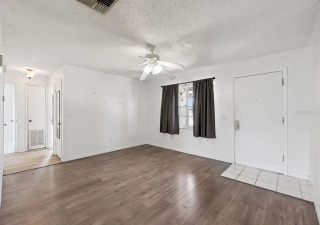5th image of 110 Tangerine Ct, Kissimmee, FL 34743 | MLS# O6435161