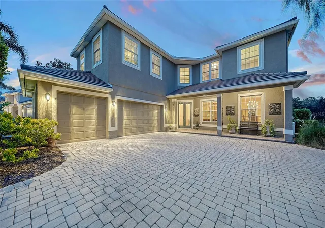 Photo 1 of Single family home for sale at 907 Eagle Isle Ct, OSPREY, FL 34229 | MLS# A4703534 | Listing updated on 2026-10-08