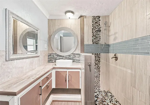 Photo 4 of Sale Pending at 2930 Acline Rd, Punta Gorda, FL 33950 | MLS# C7529794 | Listing updated on 2026-09-03
