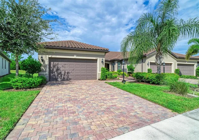 3rd image of 17648 Northwood Pl, Lakewood Ranch, FL 34202 | MLS# A4703535