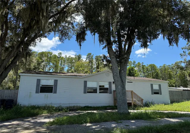 Photo 2 of Manufactured home for sale at 19036 Brewer Rd, Land O Lakes, FL 34638 | MLS# TB8540719 | Listing updated on 2026-09-29