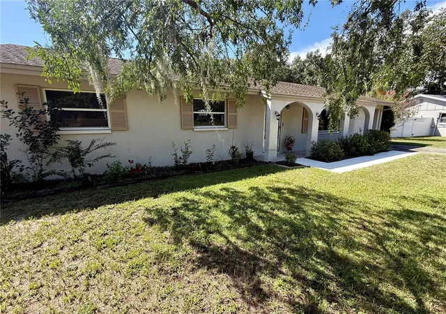 3rd image of 12215 Orchid Ln, Thonotosassa, FL 33592 | MLS# TB8540722