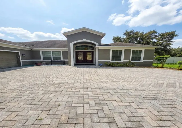 3rd image of 2210 Parkside Meadow Dr, Apopka, FL 32712 | MLS# P4939644