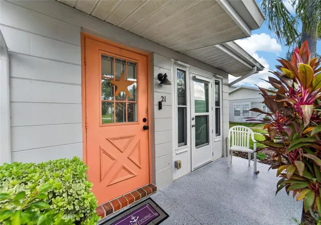 2nd image of 401 De Grasse Pl #21, Sun City Center, FL 33573 | MLS# TB8540728