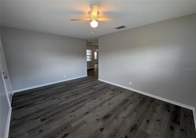 3rd image of 3103 E 23Rd Ave, Tampa, FL 33605 | MLS# TB8540730