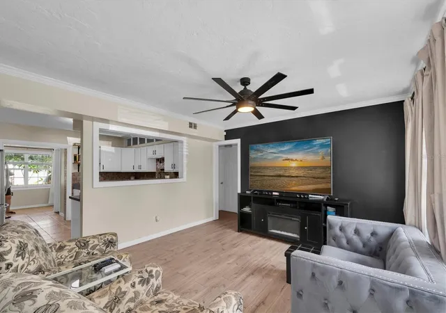 2nd image of 12812 Lake Dr, Largo, FL 33774 | MLS# TB8540731