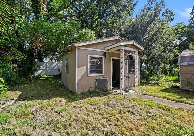 Photo 3 of Sale Pending at 2603 W Henry Ave, Tampa, FL 33614 | MLS# TB8540737 | Listing updated on 2026-09-29