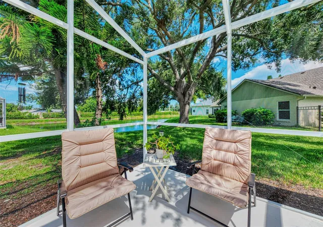 Photo 3 of Single family home for sale at 3911 77th Pl E, Sarasota, FL 34243 | MLS# A4703540 | Listing updated on 2026-08-30