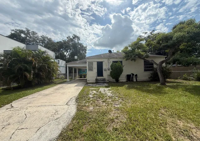 1st image of 614 N Osprey Ave, Sarasota, FL 34236 | MLS# A4703543