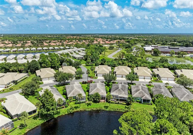 Photo 3 of Condo for sale at 1592 Monarch Dr #1592, Venice, FL 34293 | MLS# A4703544 | Listing updated on 2026-09-02