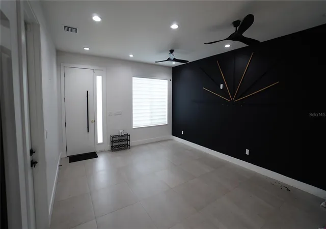 Photo 3 of Single family home for sale at 3213 W Abdella St, Tampa, FL 33607 | MLS# TB8540752 | Listing updated on 2026-09-17