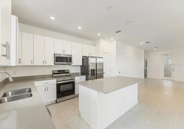 3rd image of 1552 Silver Lining Wy, Apopka, FL 32703 | MLS# O6435194