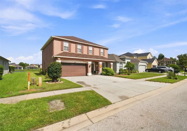 Photo 3 of Single family home for sale at 17919 Ayrshire Blvd, Land O Lakes, FL 34638 | MLS# TB8540761 | Listing updated on 2026-09-24