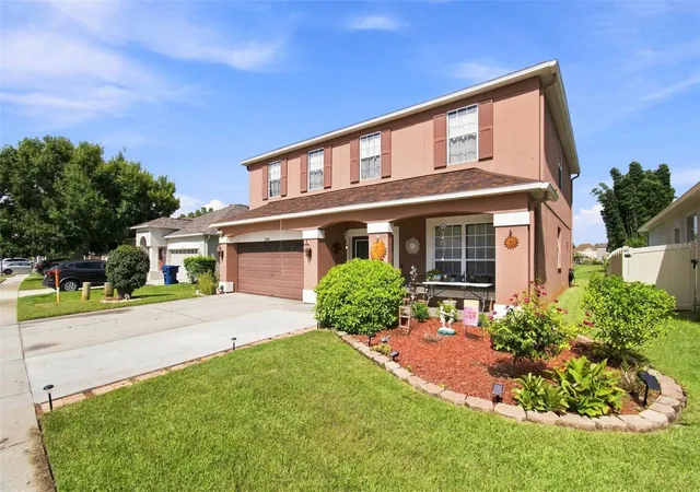 Photo 4 of Single family home for sale at 17919 Ayrshire Blvd, Land O Lakes, FL 34638 | MLS# TB8540761 | Listing updated on 2026-09-24