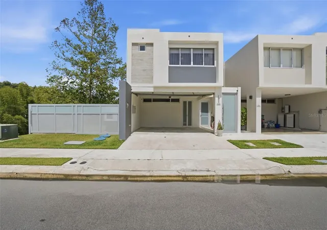Photo 1 of Single family home for sale at Cll 11 Urb Belmont #32, Guaynabo, PR 00969 | MLS# PR9123559 | Listing updated on 2026-08-27