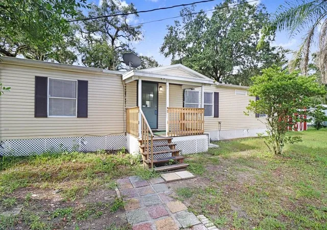 Photo 3 of Manufactured home for sale at 12610 Alemedo Ave, New Port Richey, FL 34654 | MLS# TB8540766 | Listing updated on 2026-10-05