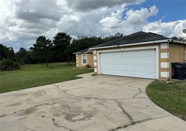 Photo 2 of Single family home for sale at 609 Kissimmee Ln, Kissimmee, FL 34759 | MLS# O6435205 | Listing updated on 2026-08-22