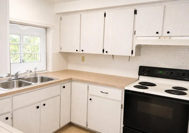 3rd image of 3519 Brookston Dr, Holiday, FL 34691 | MLS# W7888763