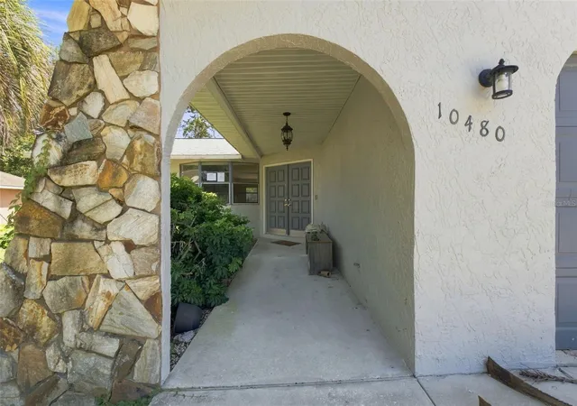 3rd image of 10480 Clarion St, Spring Hill, FL 34608 | MLS# W7888765
