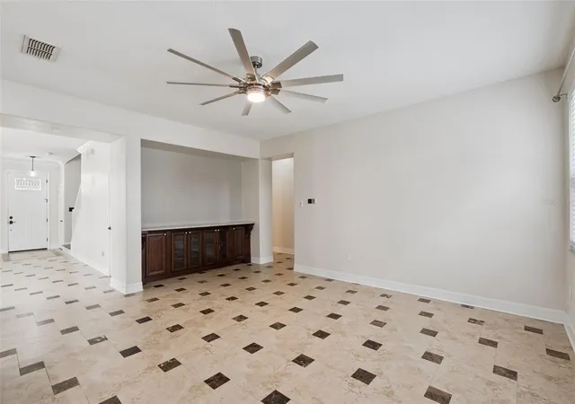 4th image of 10107 Malpas Pt, Orlando, FL 32832 | MLS# O6435226