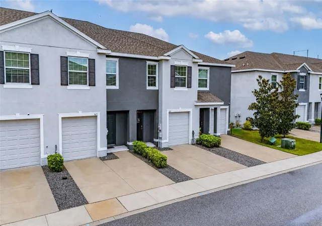 Photo 3 of Townhouse for sale at 8669 Falling Blue Pl, Riverview, FL 33578 | MLS# TB8540797 | Listing updated on 2026-10-07