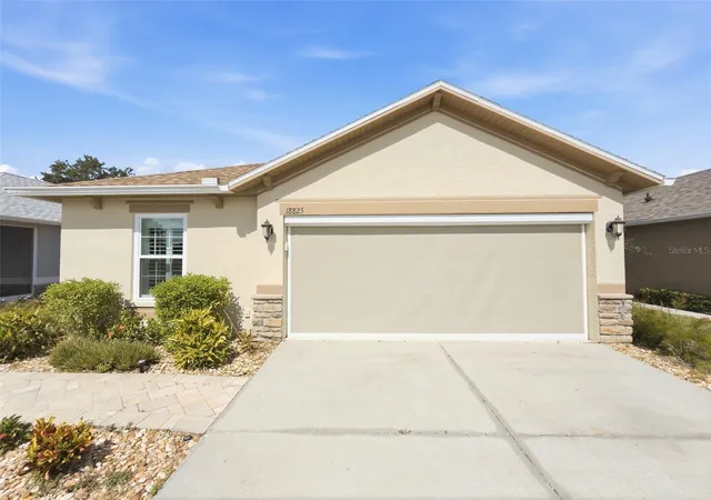 Photo 3 of Sale Pending at 18825 Water Lily Ln, Hudson, FL 34667 | MLS# W7888766 | Listing updated on 2026-09-30